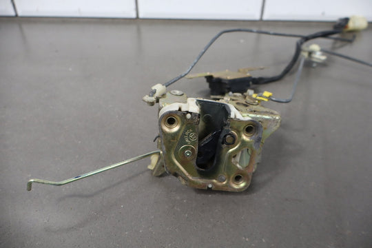 1984 Nissan 300ZX 2+0 Left Front Door Latch Assembly with Rods