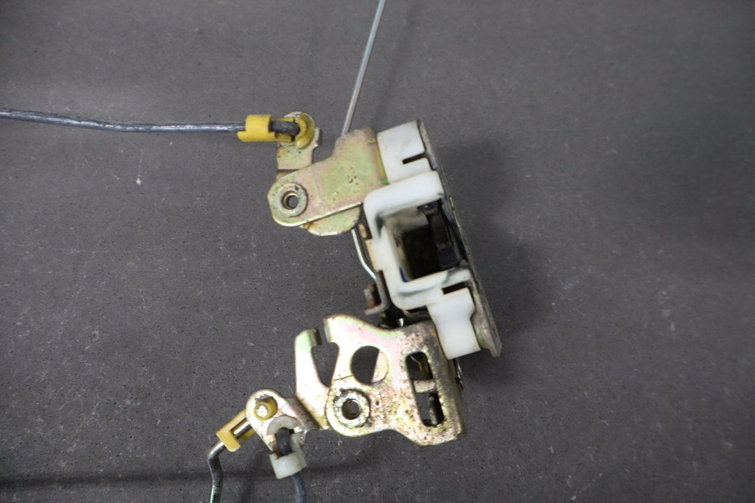 1984 Nissan 300ZX 2+0 Right Front Door Latch OEM