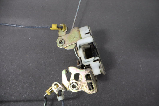 1984 Nissan 300ZX 2+0 Right Front Door Latch OEM