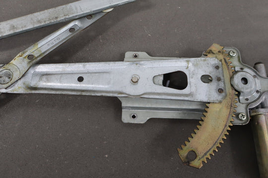 1984 Nissan 300ZX 2+0 Right Front Door Regulator OEM