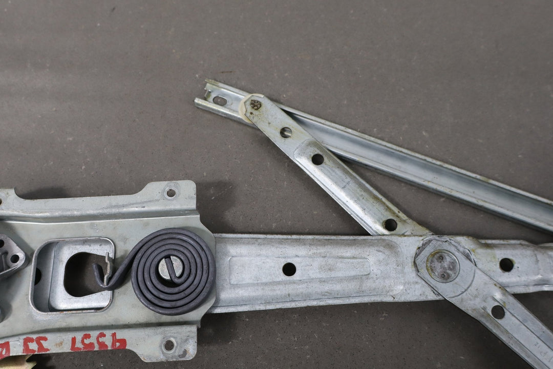 1984 Nissan 300ZX 2+0 Right Front Door Regulator OEM