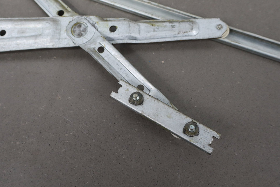 1984 Nissan 300ZX 2+0 Right Front Door Regulator OEM