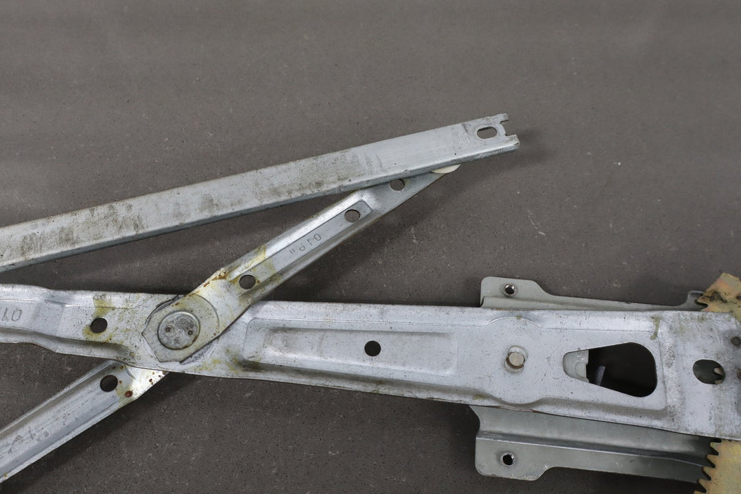 1984 Nissan 300ZX 2+0 Right Front Door Regulator OEM
