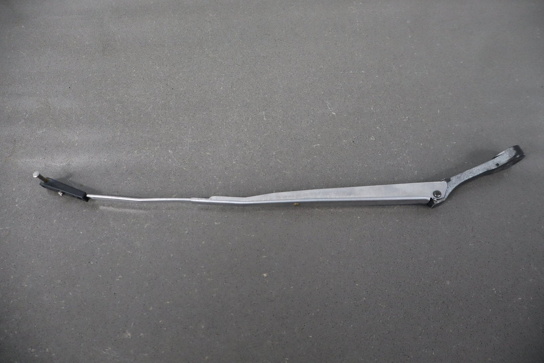 1984 Nissan 300ZX 2+2 Wiper Arm Pair