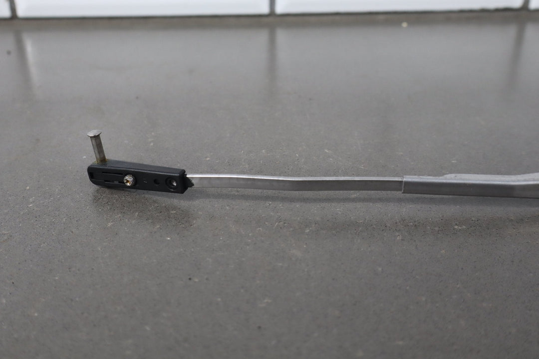 1984 Nissan 300ZX 2+2 Wiper Arm Pair