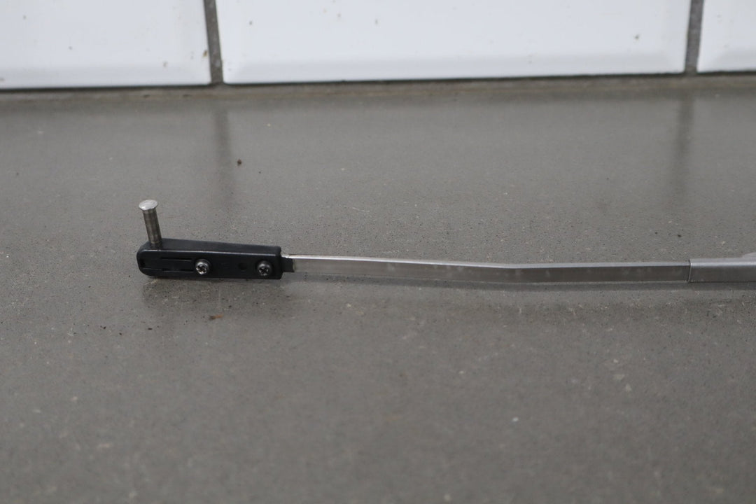 1984 Nissan 300ZX 2+2 Wiper Arm Pair