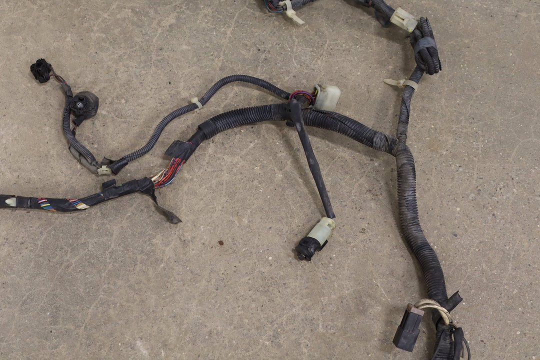 1984 Nissan 300ZX 2+2 Z31 3L Engine Fuse Box