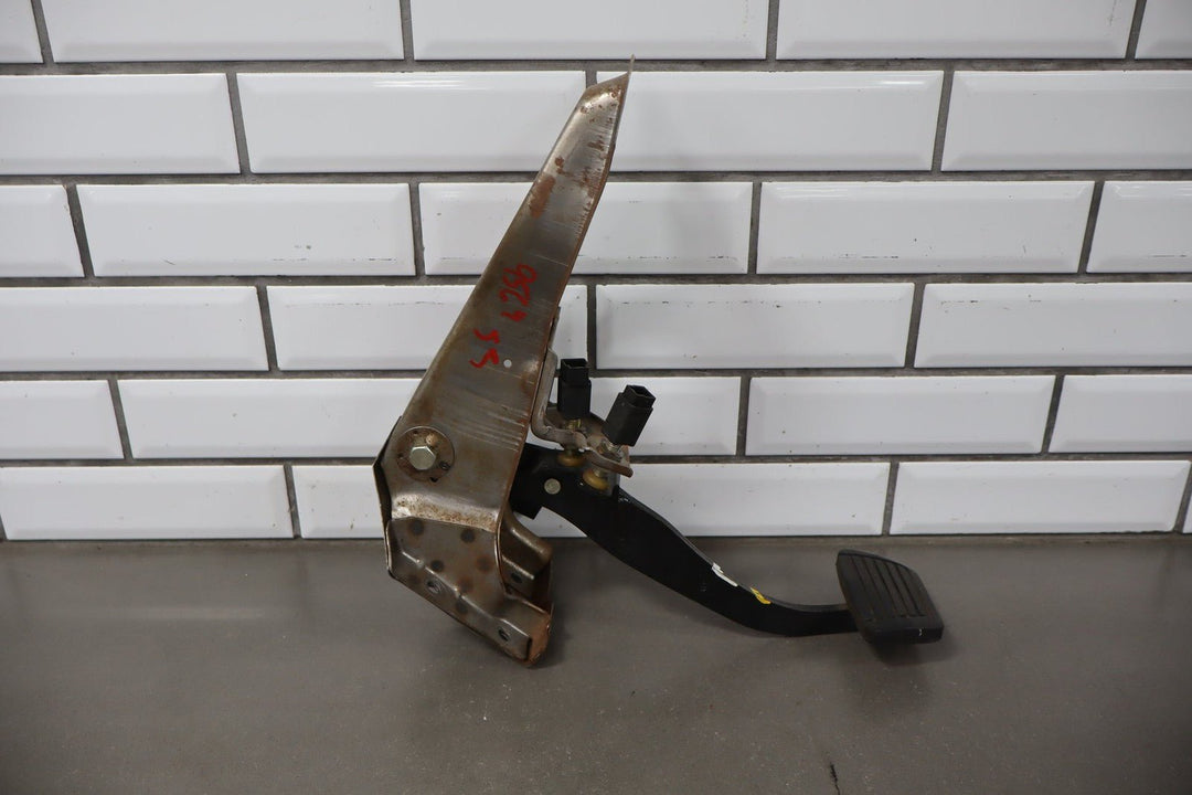 1984 Nissan 300ZX Automatic Throttle , Brake Pedals OEM