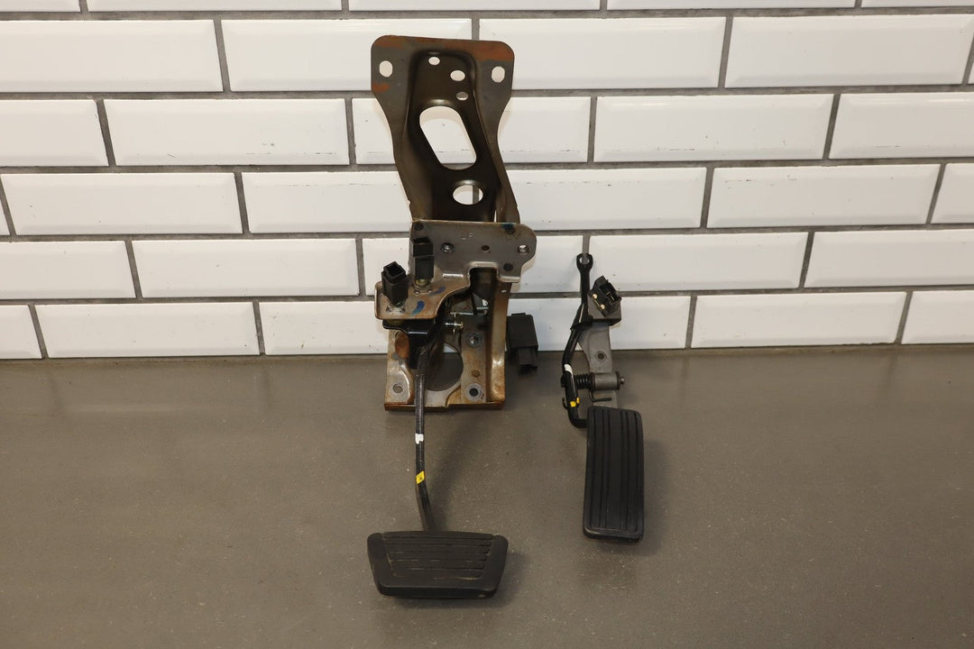 1984 Nissan 300ZX Automatic Throttle , Brake Pedals OEM