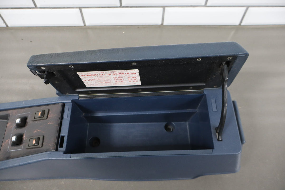 1984 Nissan 300ZX Centre Console Blue W/ Console Lid