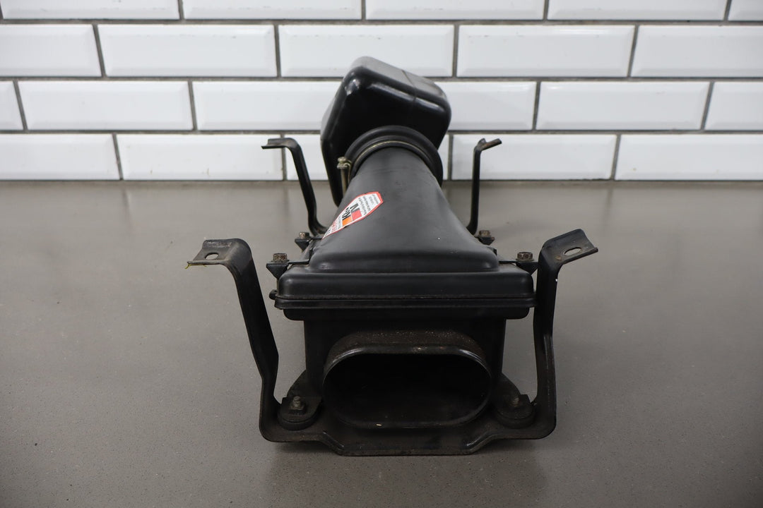1984 Nissan 300ZX VG30 Non Turbo Air Cleaner Assembly OEM