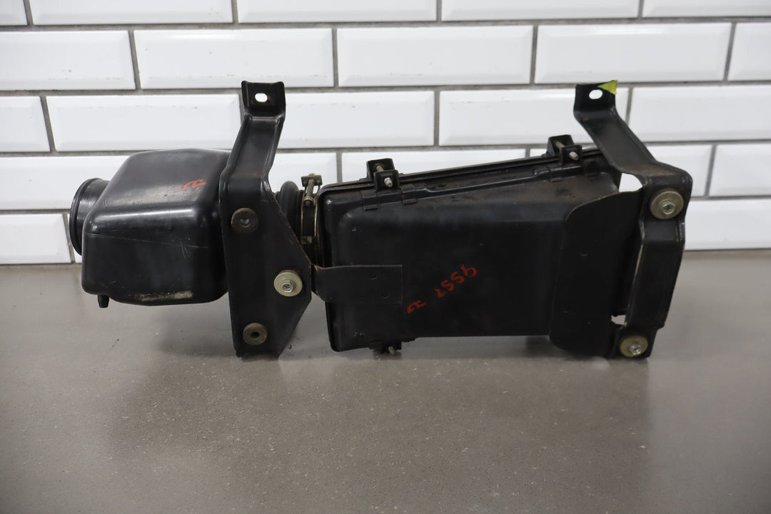 1984 Nissan 300ZX VG30 Non Turbo Air Cleaner Assembly OEM