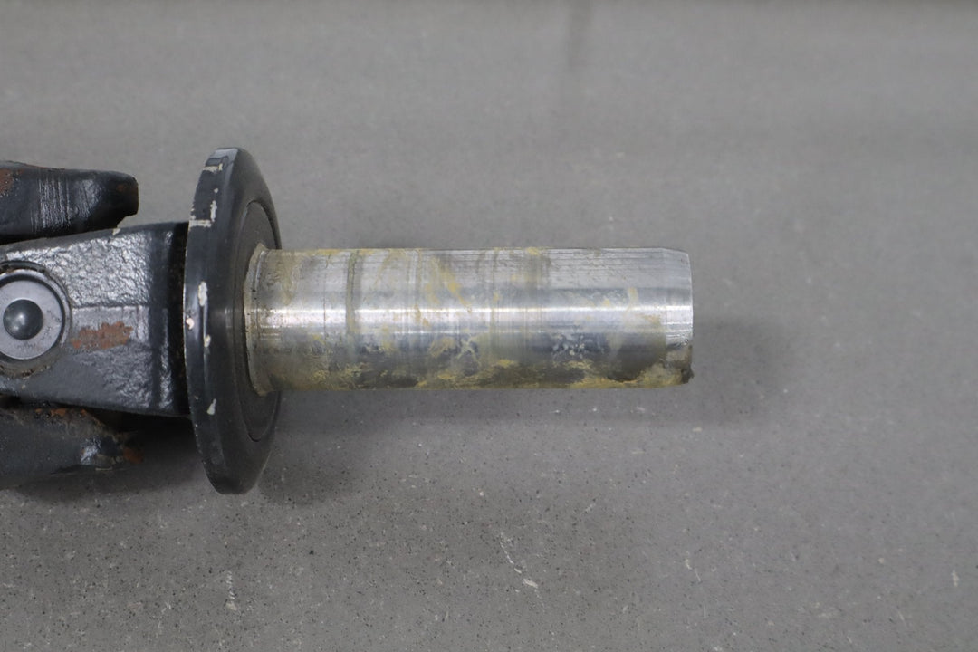 1984 Nissan 300ZX Z31 2+0 Manual Transmission Rear Drive Shaft