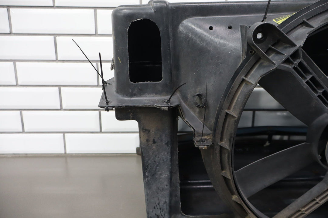 1985 - 1989 C4 Corvette 5.7L V8 Electric Cooling Fan W/Shroud