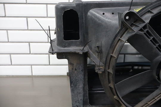 1985 - 1989 C4 Corvette 5.7L V8 Electric Cooling Fan W/Shroud