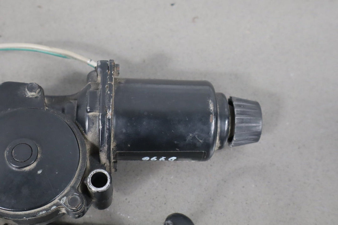 1985 - 1990 Chevrolet Corvette C4 Driver Left Headlight Motor