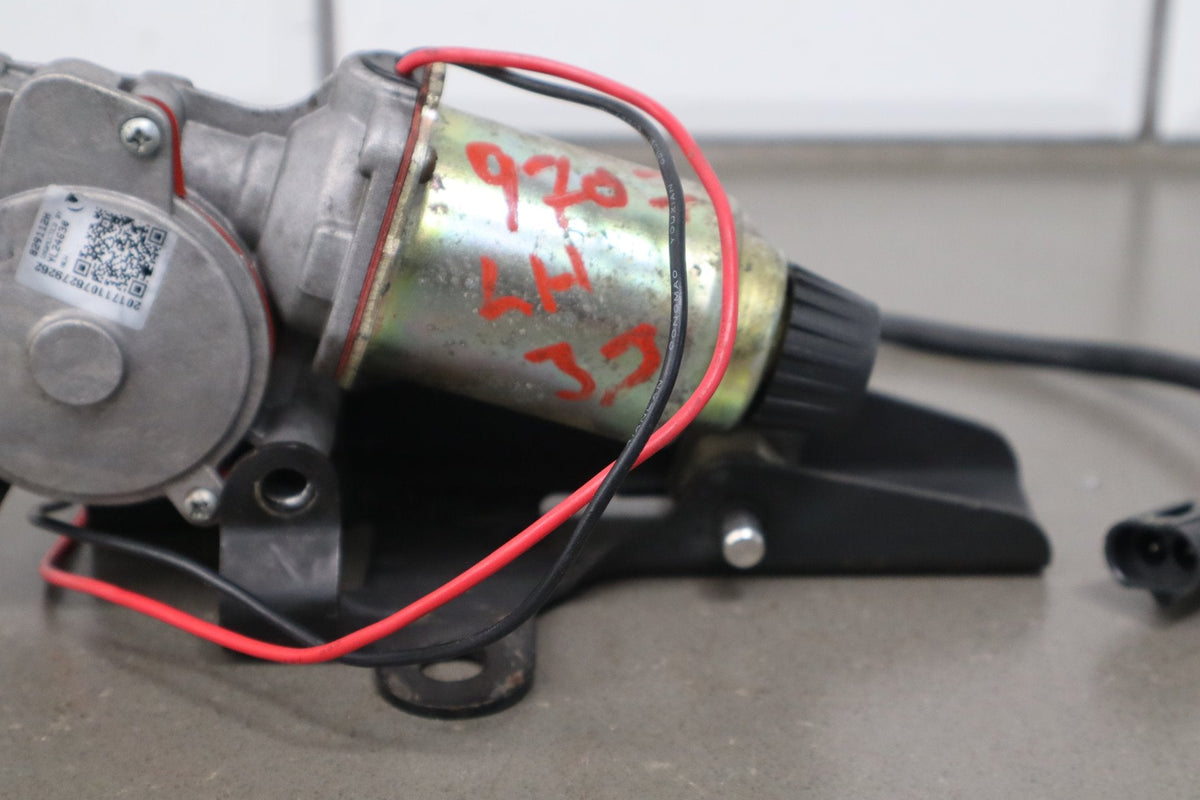 1985-1990 Chevrolet Corvette C4 - Left Headlight Motor