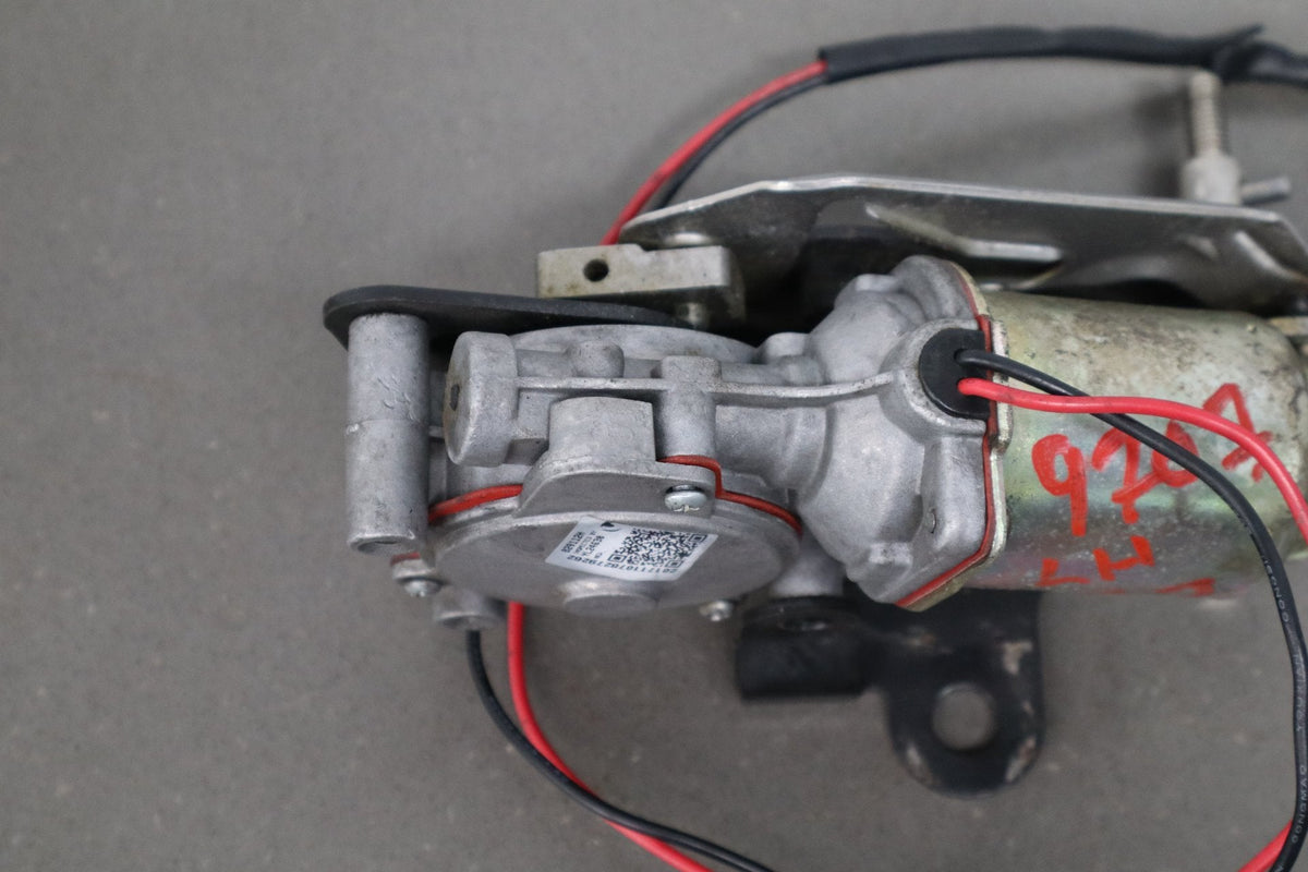 1985-1990 Chevrolet Corvette C4 - Left Headlight Motor
