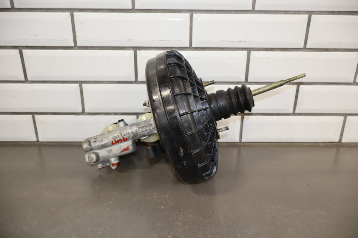 1985-1991 Chevrolet Corvette C4 Power Brake Booster W/ Master Cylinder
