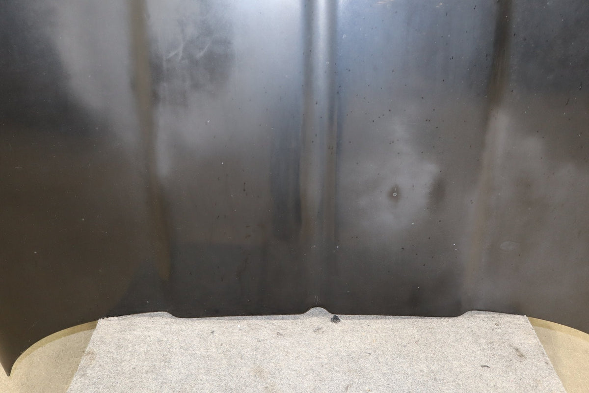 1985-1996 Chevrolet Corvette C4 - Hood Black 41
