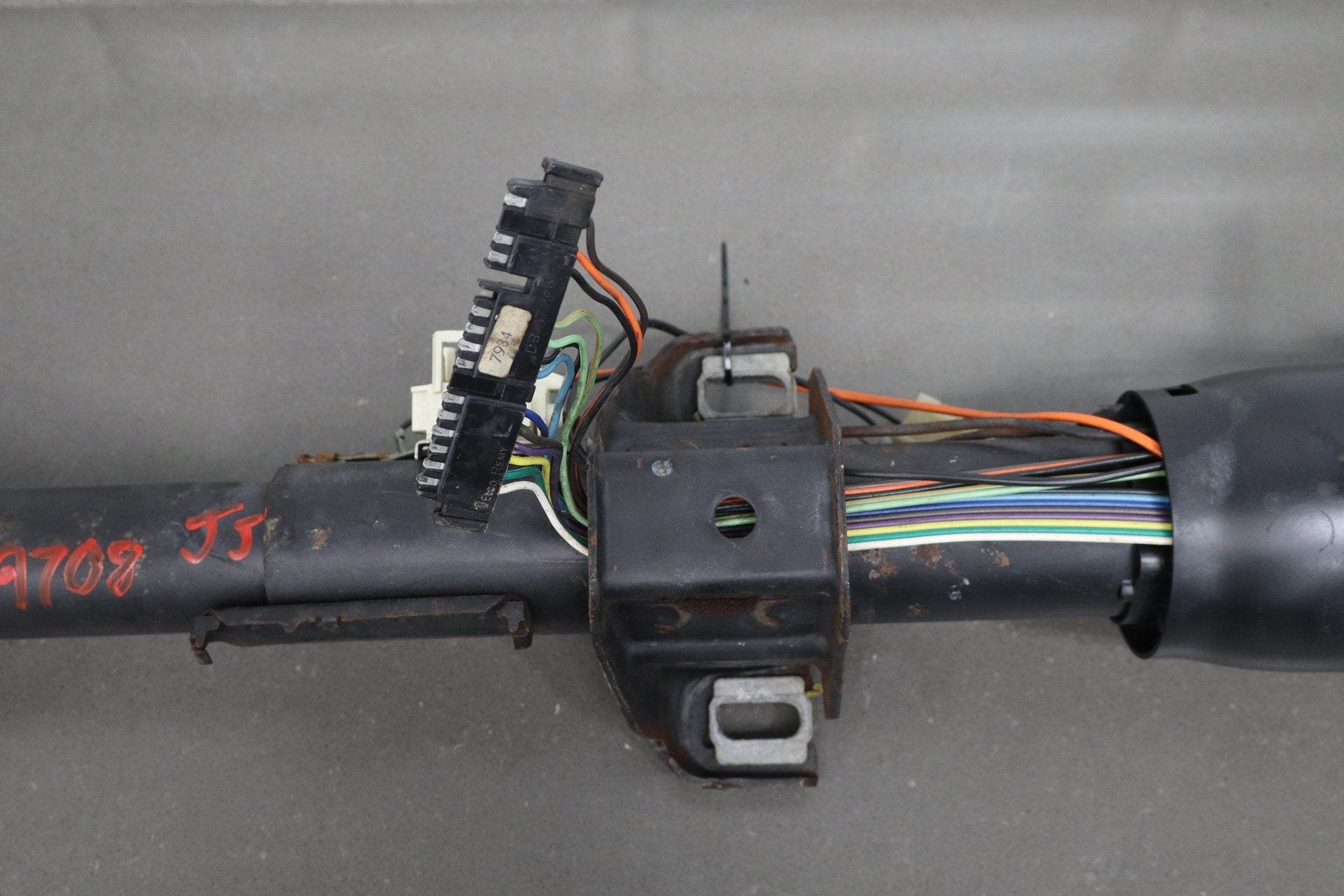1986-1988 Chevrolet Corvette C4 - Steering Column