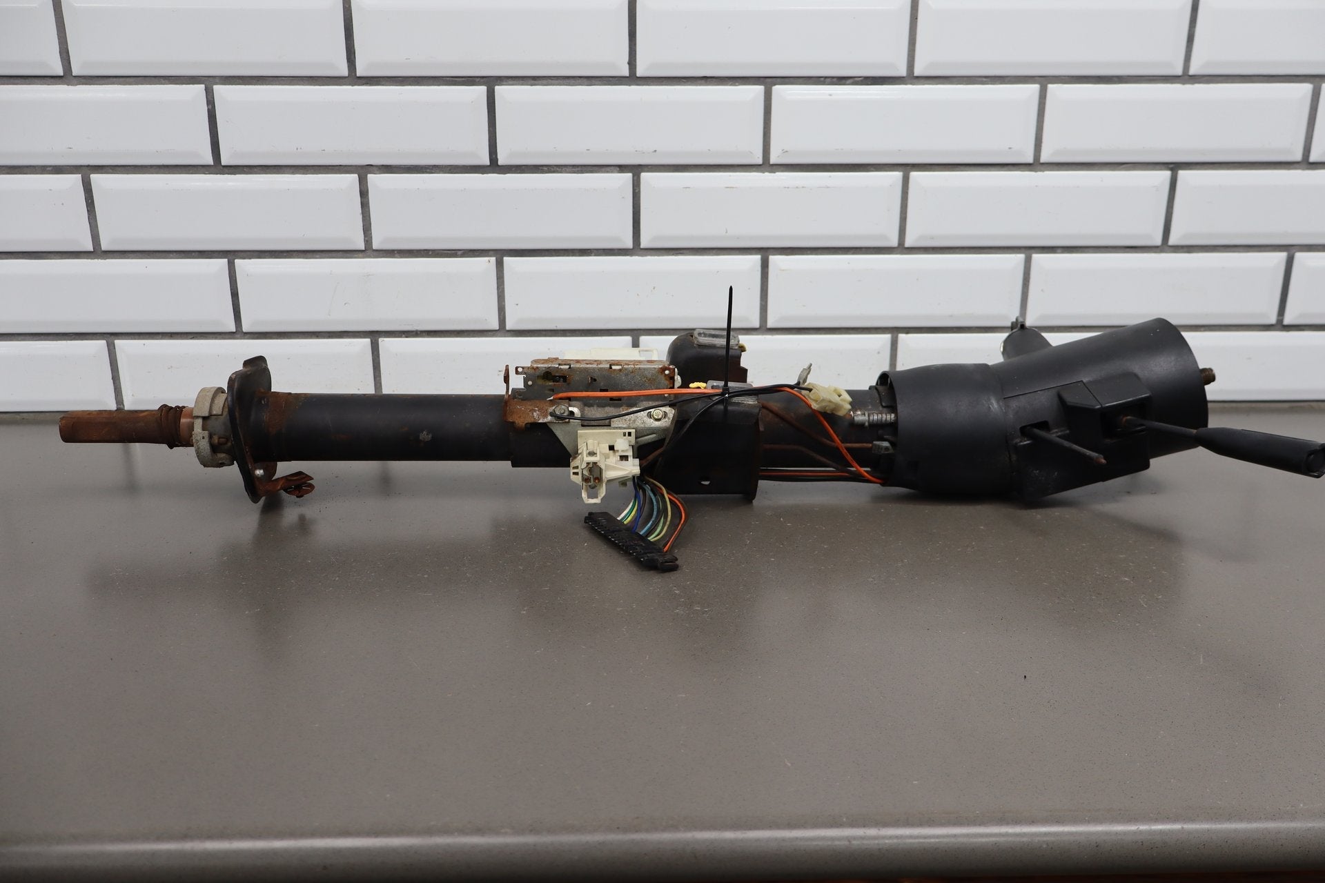 1986-1988 Chevrolet Corvette C4 - Steering Column