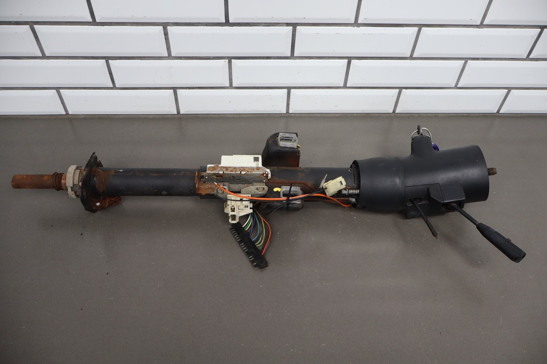 1986-1988 Chevrolet Corvette C4 - Steering Column