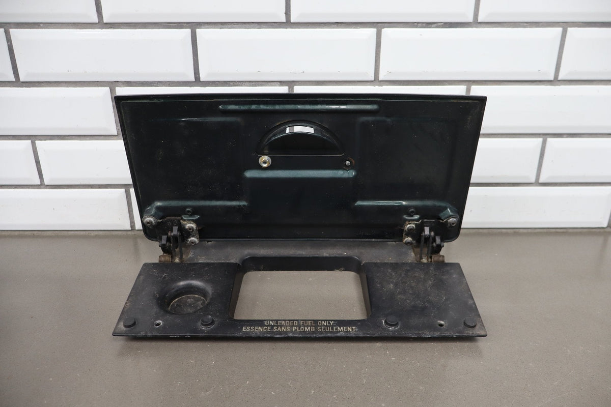 1986-1996 Chevrolet Corvette C4 Convertible - Fuel Filler Door