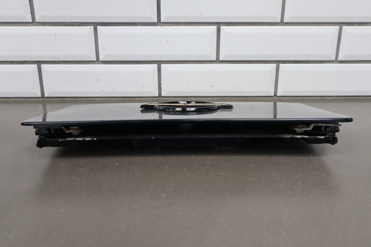 1986-1996 Chevrolet Corvette C4 Convertible - Fuel Filler Door