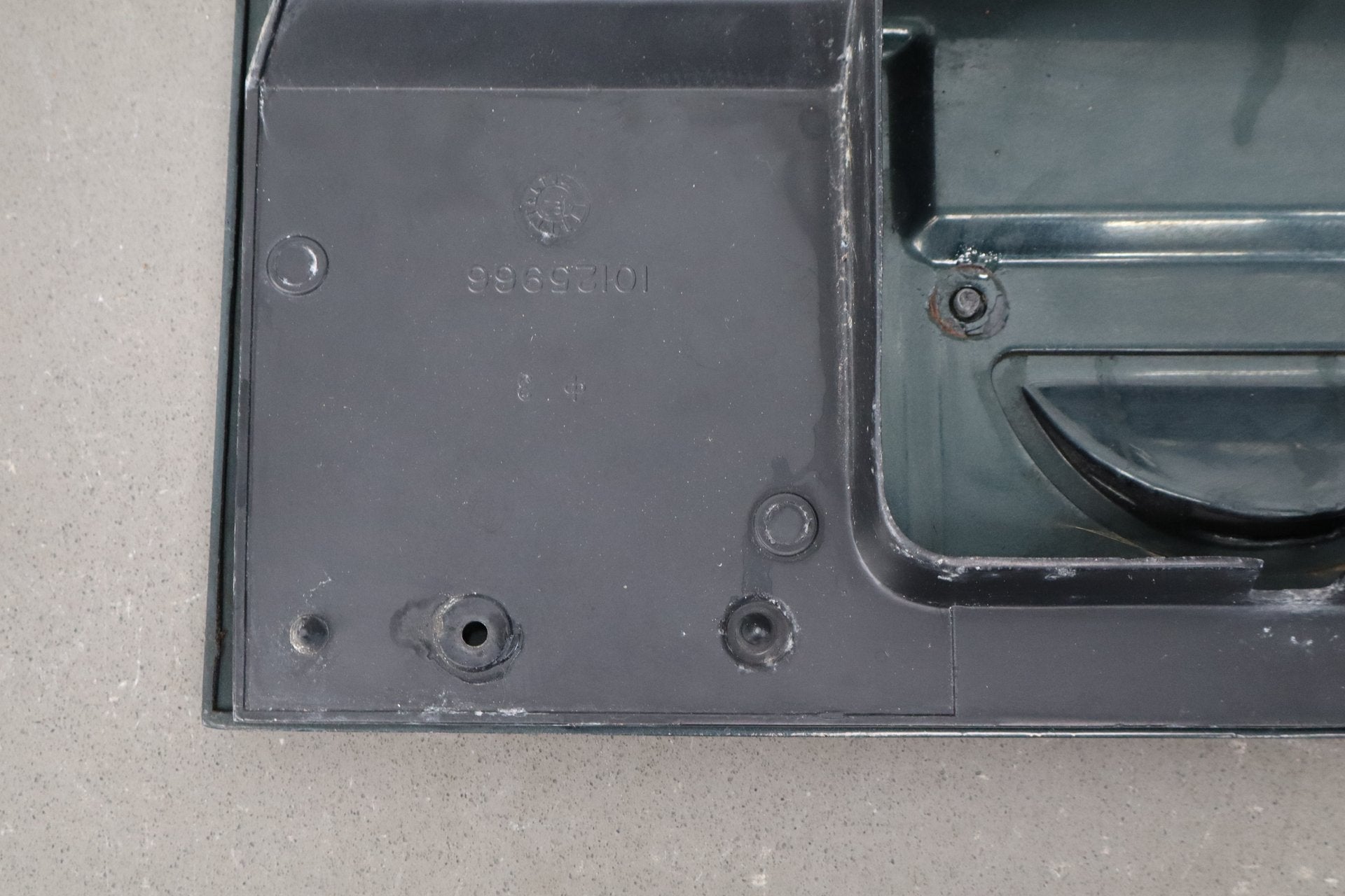 1986-1996 Chevrolet Corvette C4 Convertible - Fuel Filler Door