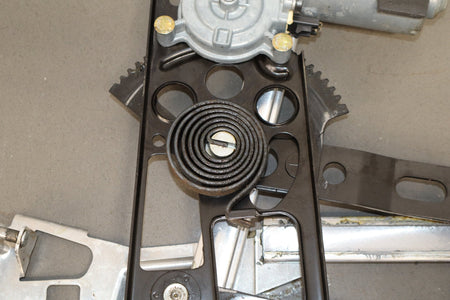 1986-1996 Chevrolet Corvette C4 - Right Front Door Elec Regulator PN: 22063224