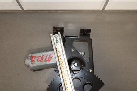 1986-1996 Chevrolet Corvette C4 - Right Front Door Elec Regulator PN: 22063224