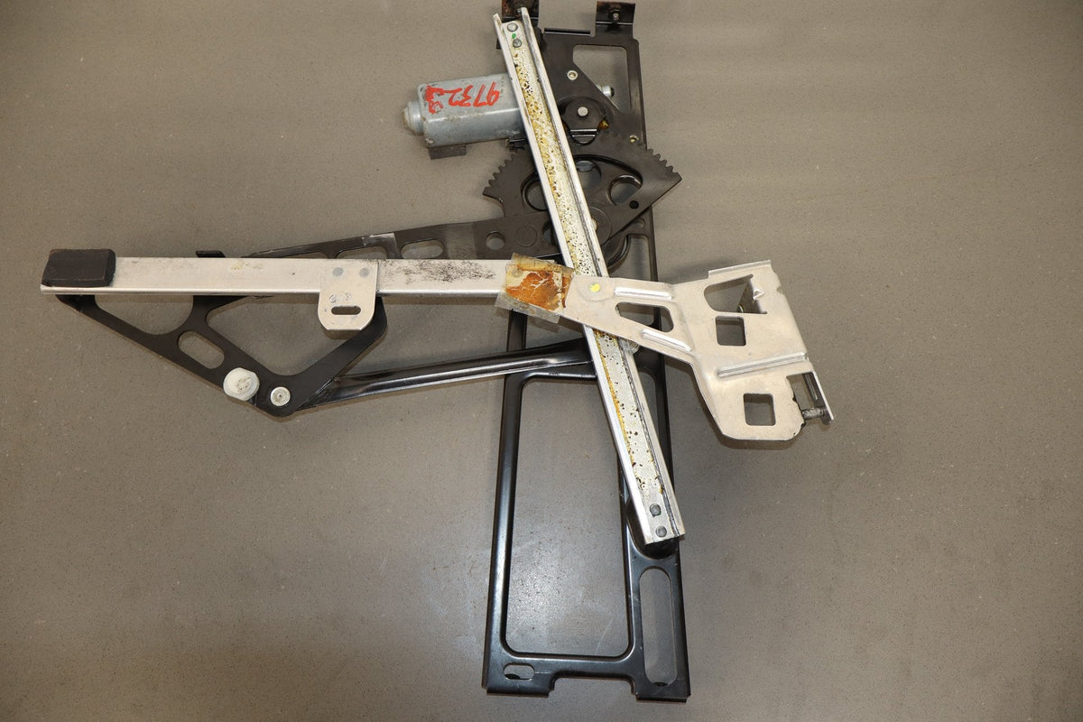1986-1996 Chevrolet Corvette C4 - Right Front Door Elec Regulator PN: 22063224
