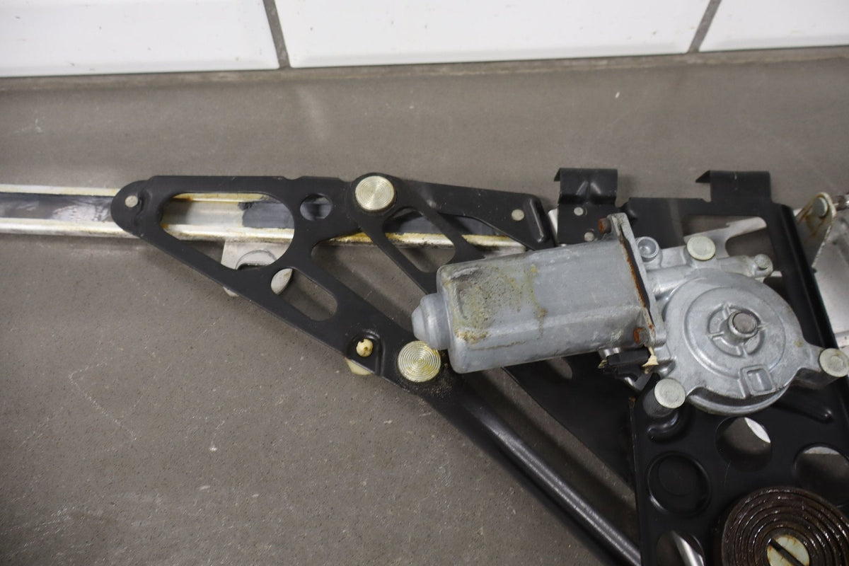 1986-1996 Chevrolet Corvette Left Front Door Regulator 22063224 OEM