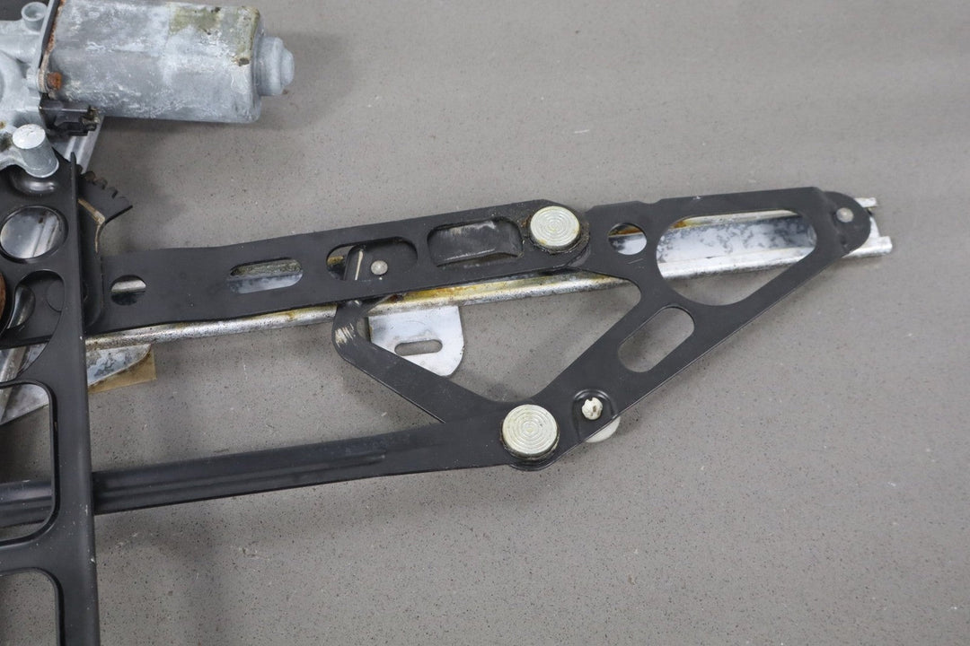 1986 - 1996 Chevrolet Corvette Right Front Door Elec Regulator 22063224 OEM