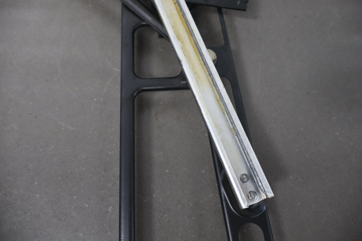 1986-1996 Chevrolet Corvette Right Front Door Regulator 22063224 OEM