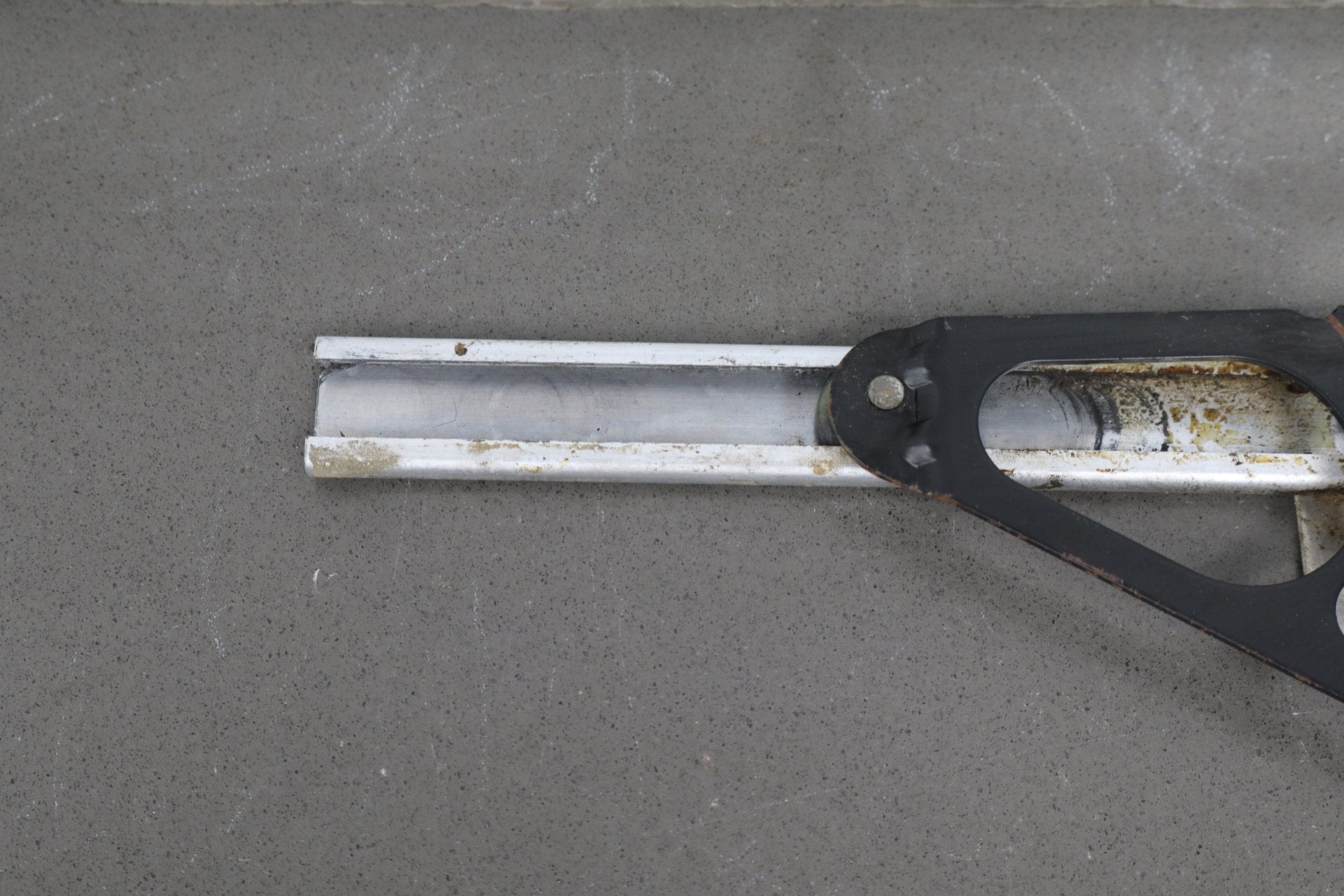 1986-1996 Chevrolet Corvette Right Front Door Regulator 22063224 OEM