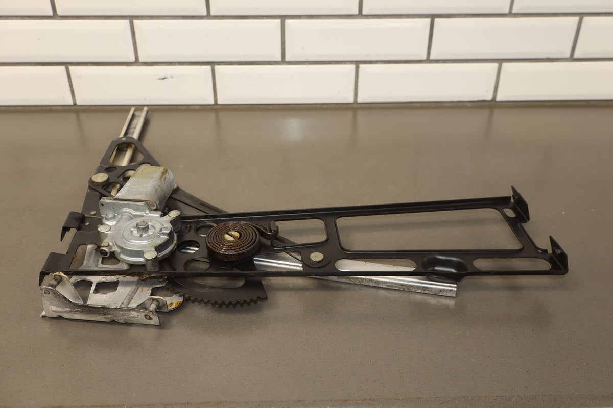 1986-1996 Chevrolet Corvette Right Front Door Regulator 22063224 OEM