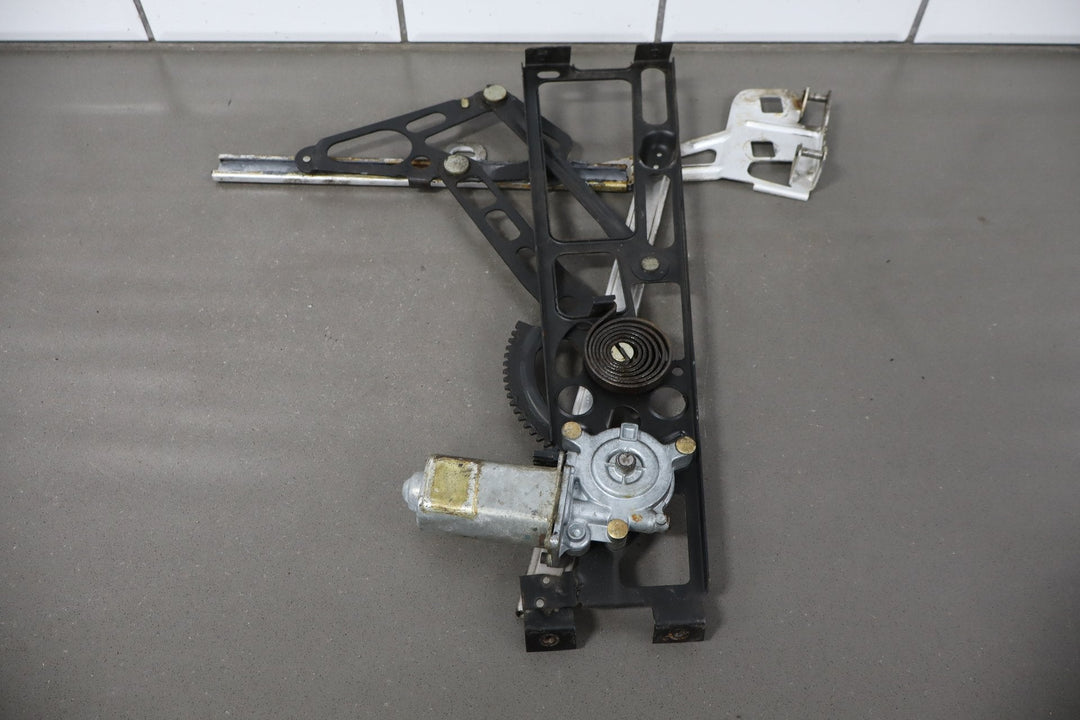 1986 - 1996 Chevrolet Corvette Right Front Door Regulator 22063224 OEM