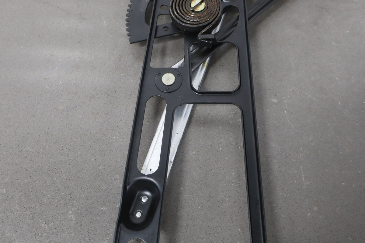 1986-1996 Chevrolet Corvette Right Front Door Regulator 22063224 OEM