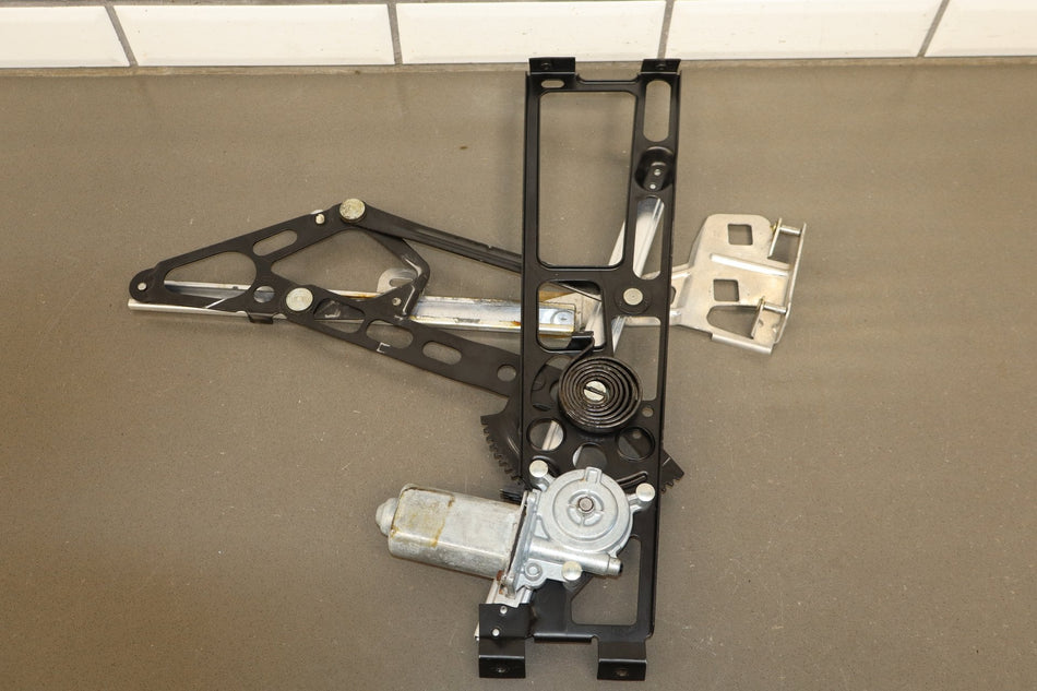 1986-1996 Chevrolet Corvette Right Front Door Regulator 22063224 OEM
