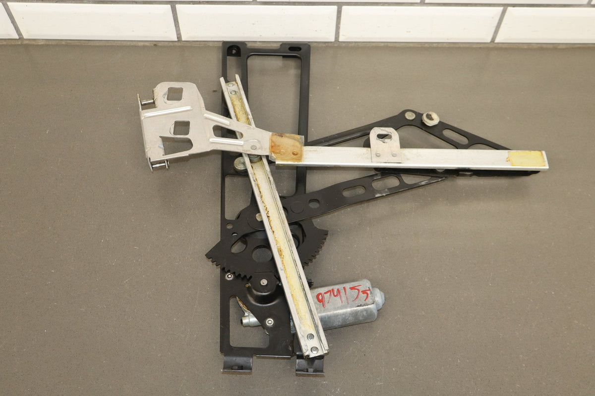 1986-1996 Chevrolet Corvette Right Front Door Regulator 22063224 OEM