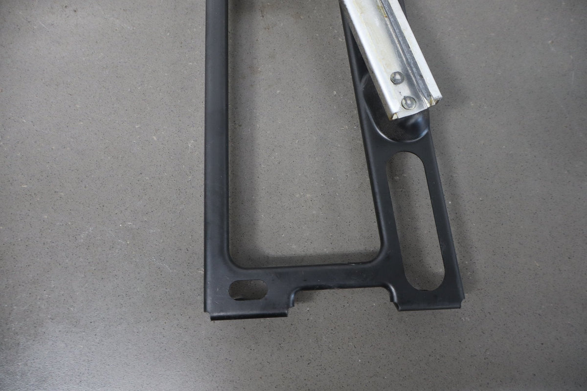 1986-1996 Chevrolet Corvette Right Front Door Regulator 22063224 OEM