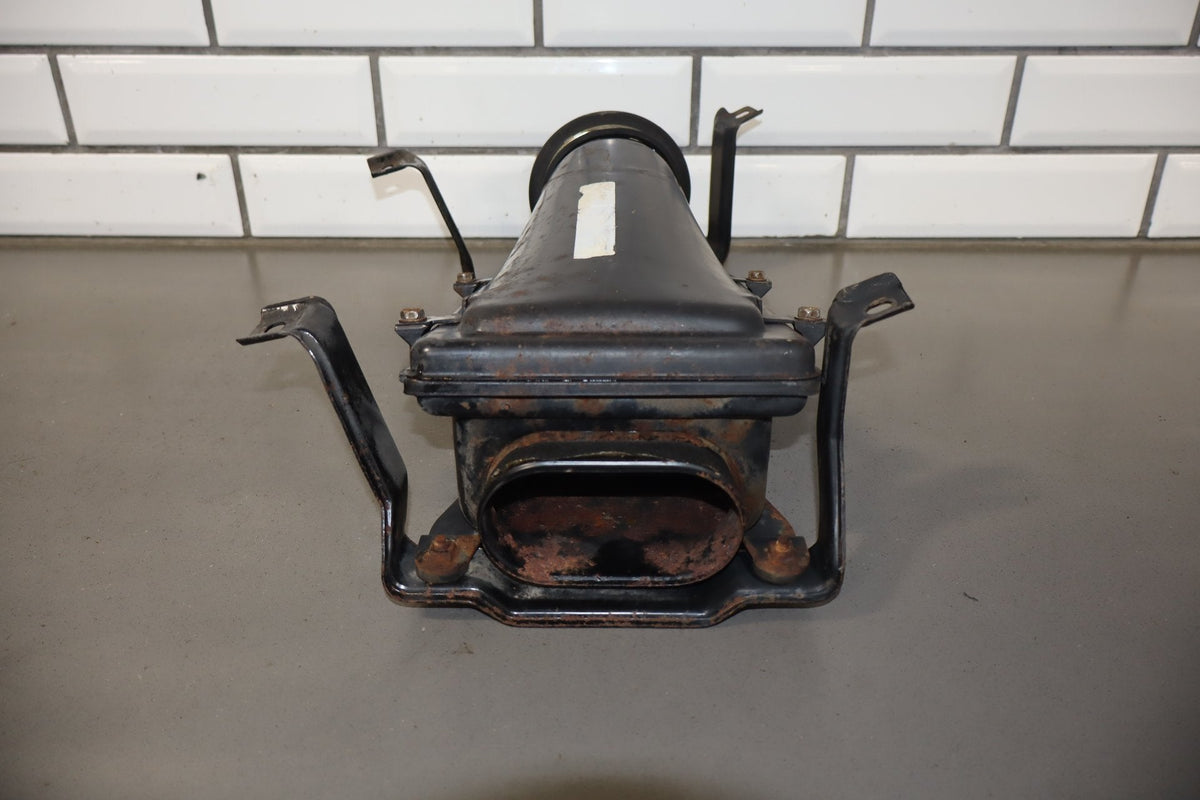 1986 Nissan 300ZX 3.0L No Turbo Air Cleaner OEM