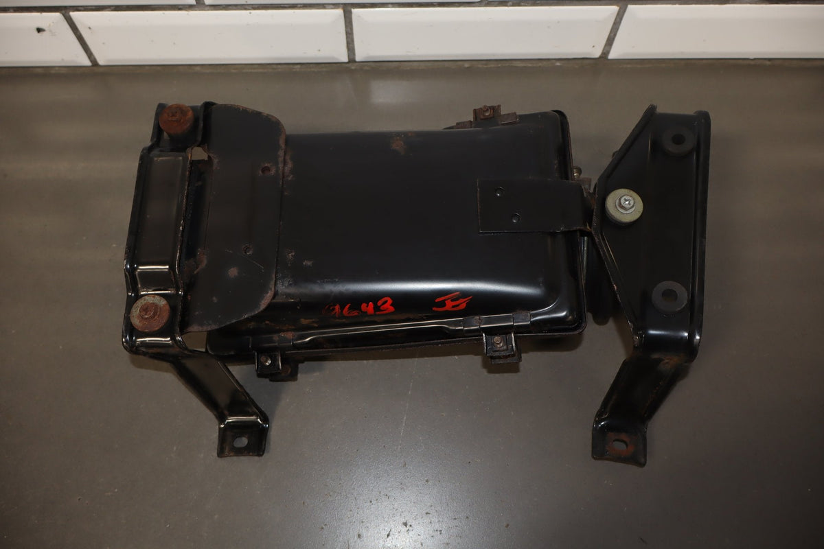 1986 Nissan 300ZX 3.0L No Turbo Air Cleaner OEM