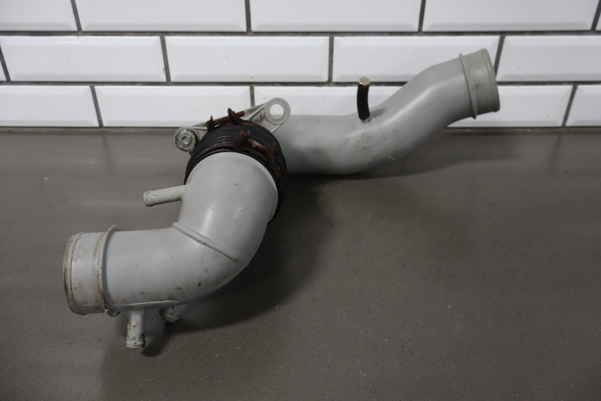 1986 Nissan 300ZX 3.0L No Turbo Air Cleaner OEM