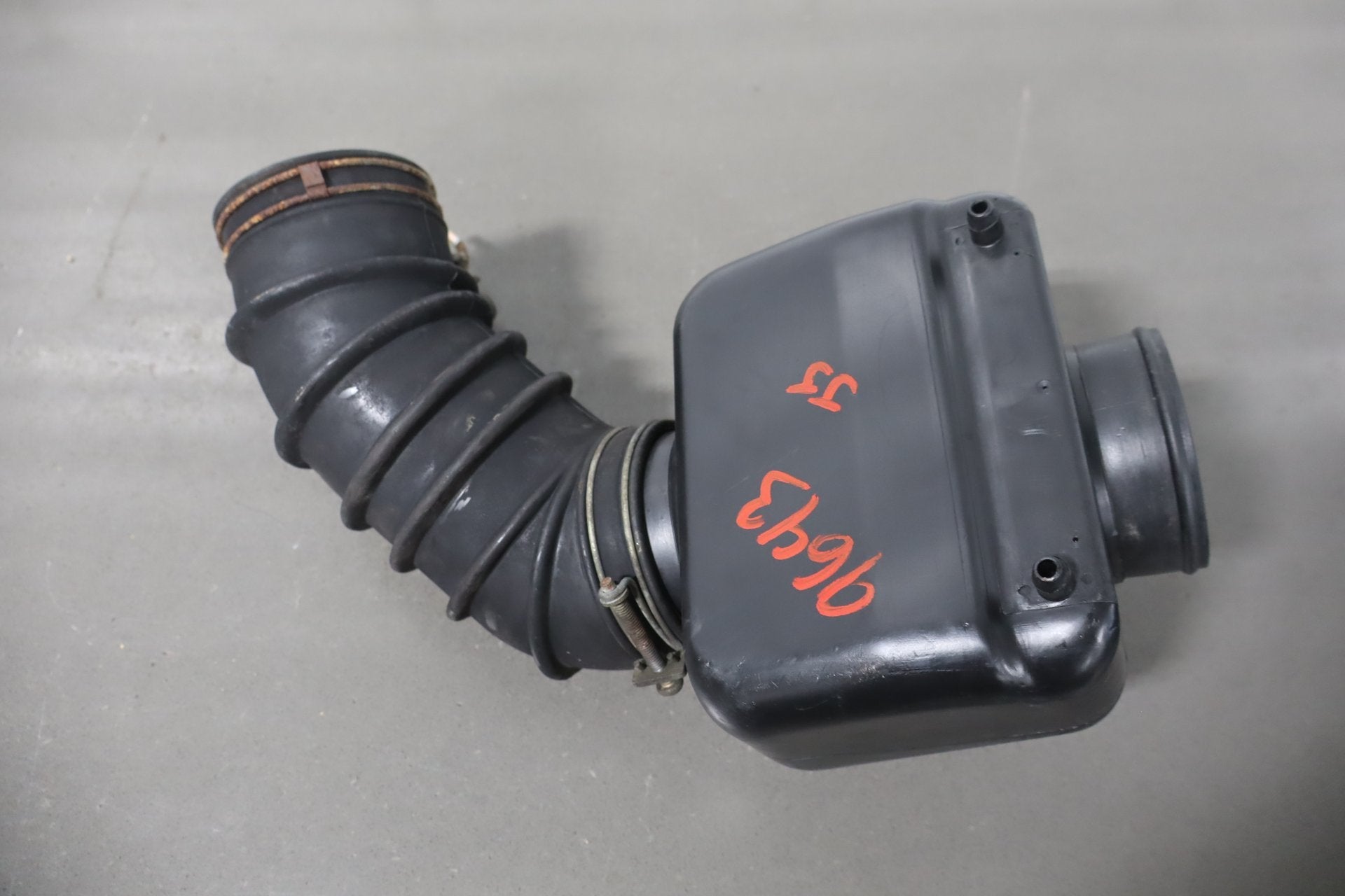 1986 Nissan 300ZX 3.0L No Turbo Air Cleaner OEM