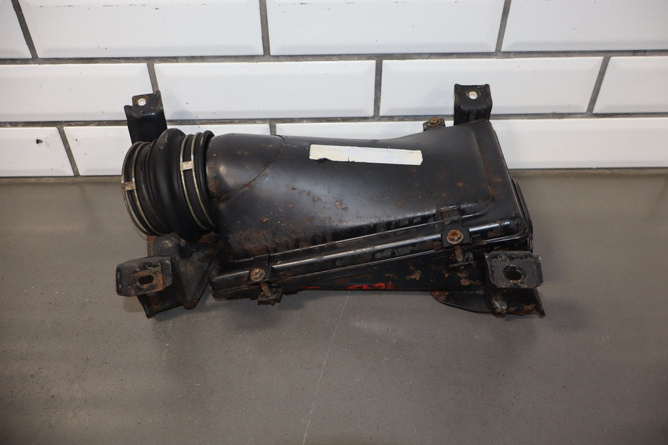 1986 Nissan 300ZX 3.0L No Turbo Air Cleaner OEM