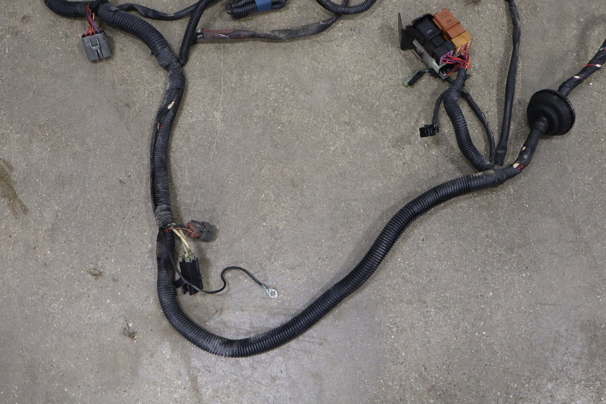 1986 Nissan 300ZX 3.0L No Turbo Engine Fuse Box