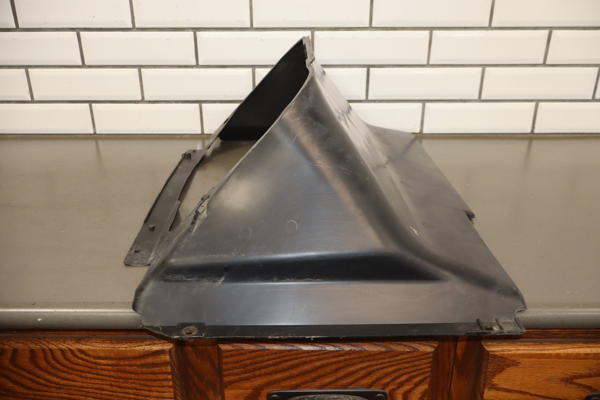 1986 Nissan 300ZX 3.0L VG30E Fan Shroud